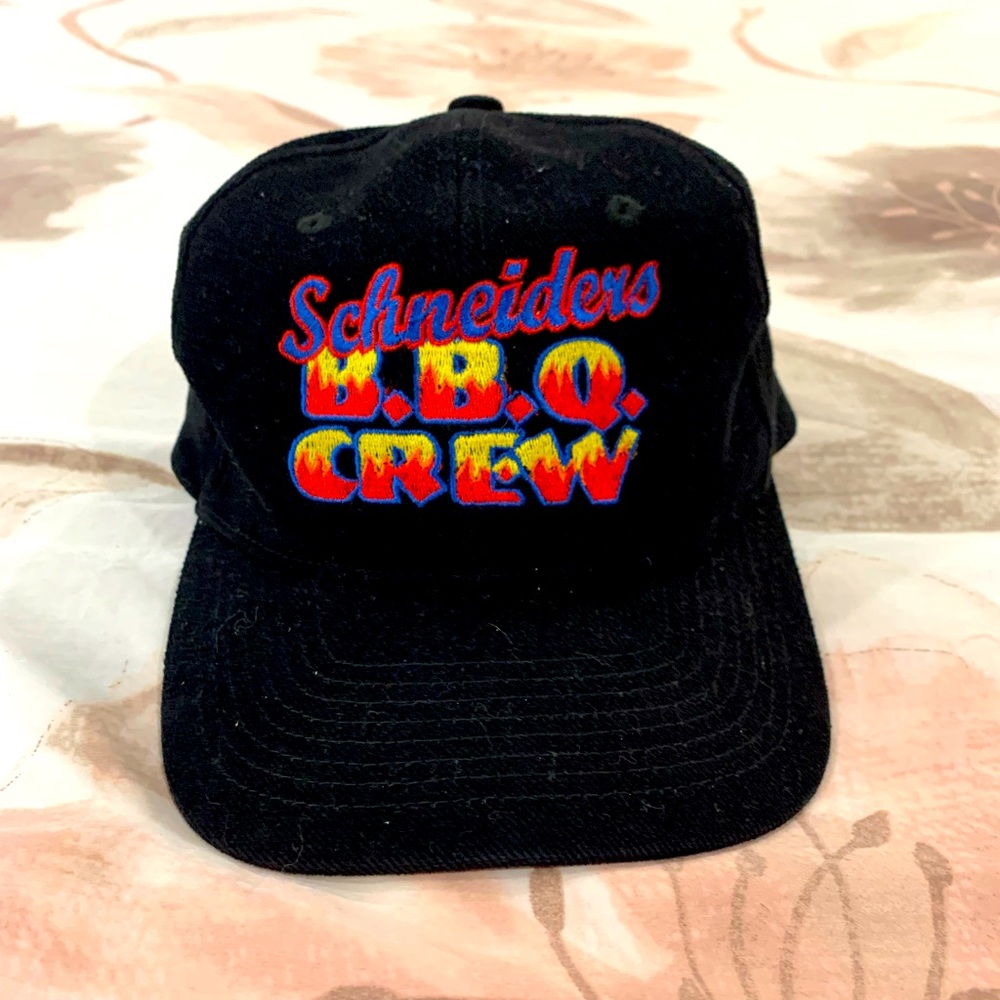 🔴SOLD🔴Vintage Schneiders BBQ crew hat